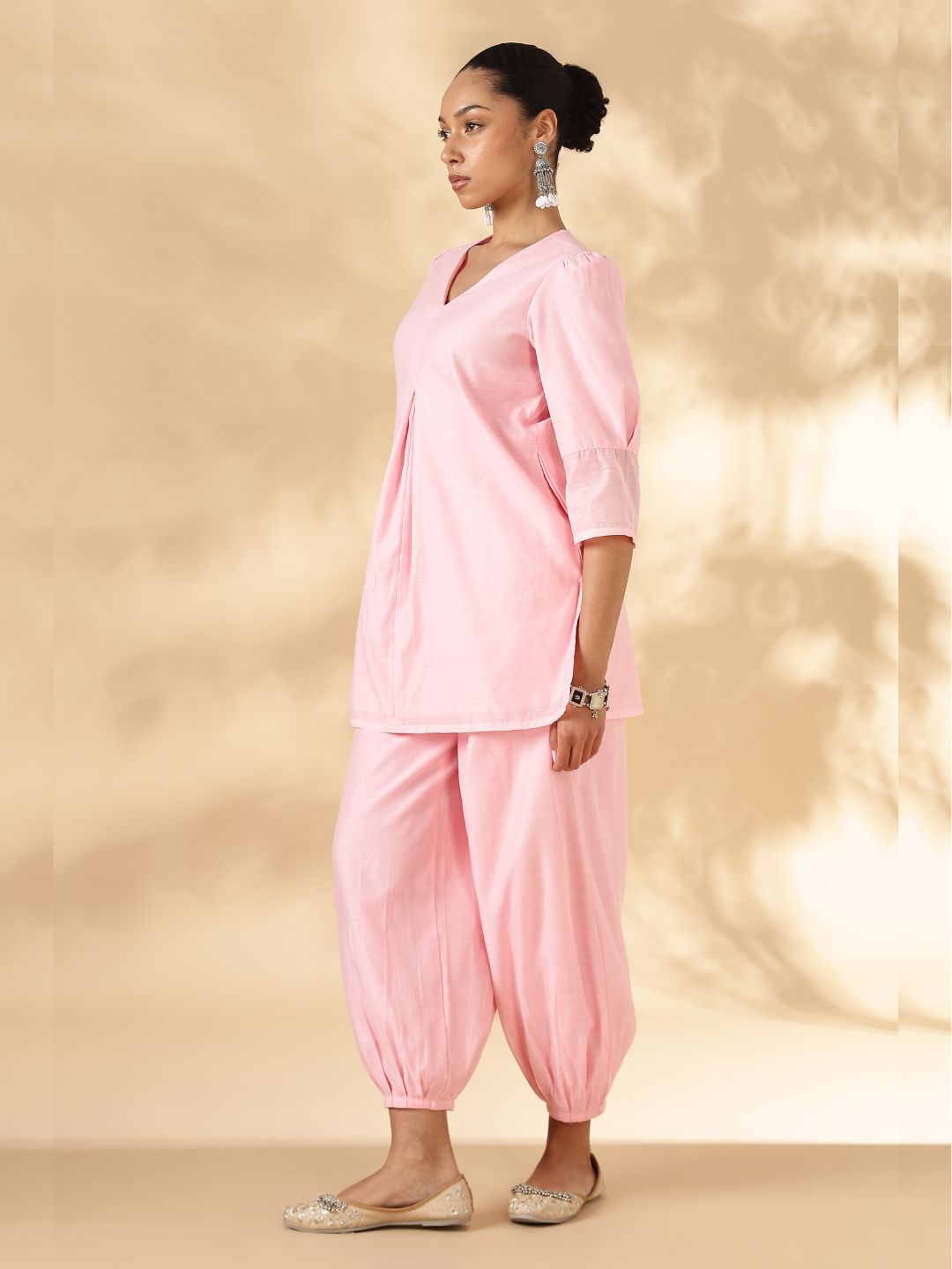 Box Pleat solid pink Kurta with knife pleat salwar pants