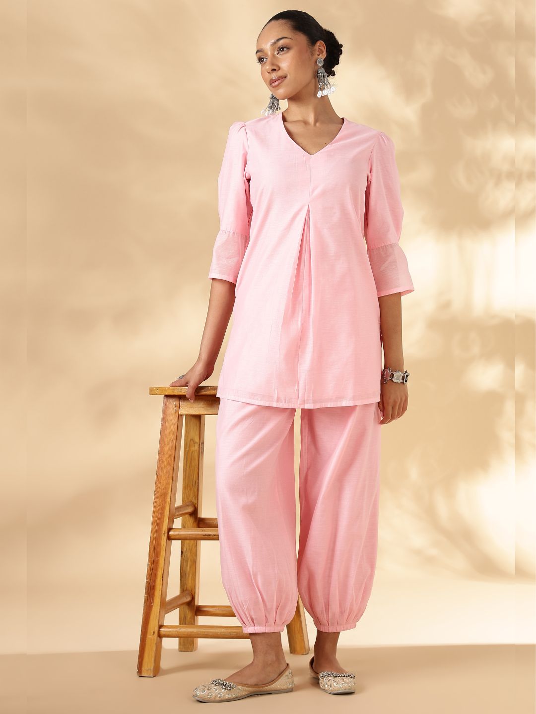 Box Pleat solid pink Kurta with knife pleat salwar pants
