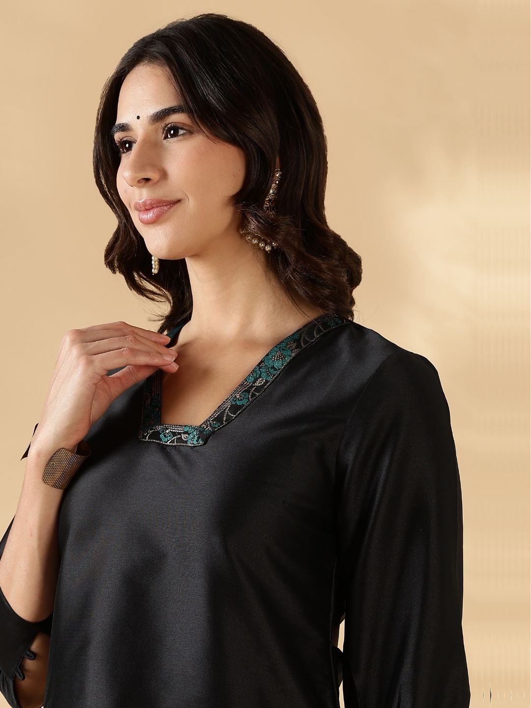 High-low kurta with broad straight pants with brocade details