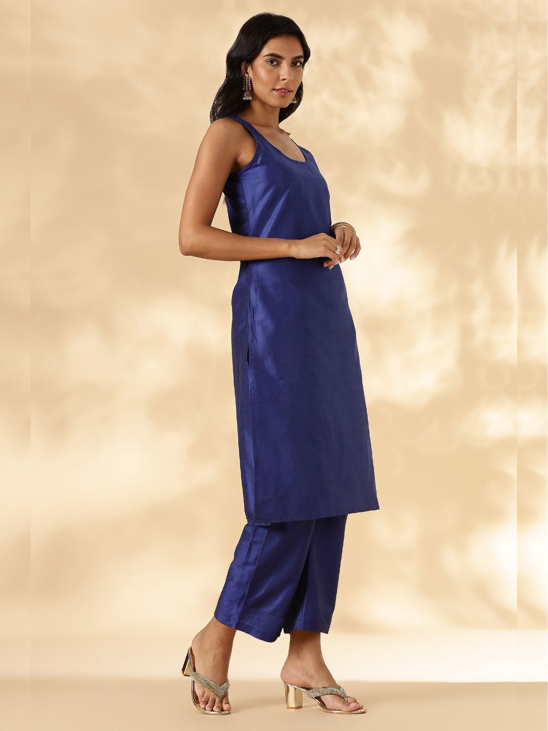 Solid Blue Sleeveless Kurta Pant Set