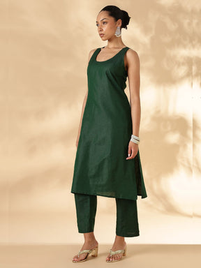 Solid Green Sleeveless Kurta Pant Set