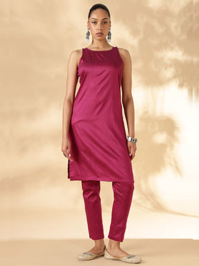 Pink Solid In cut kurta with Narrow Straight Pants