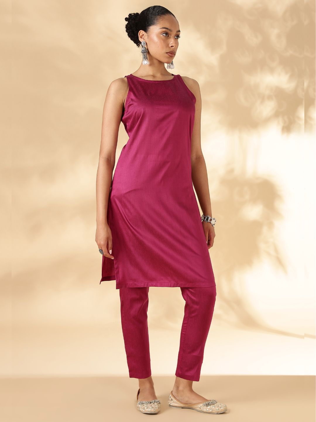 Pink Solid In cut kurta with Narrow Straight Pants