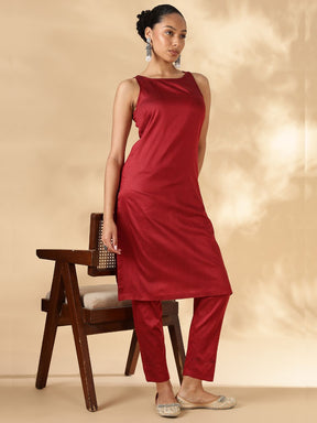 Red Solid In cut Kurta with Narrow Straight Pants