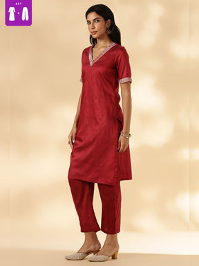 Red Brocade Border V-Neck Kurta Set