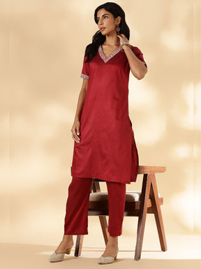 Red Brocade Border V-Neck Kurta Set