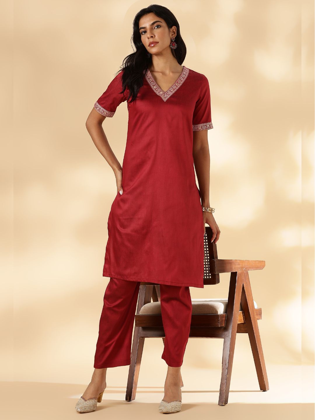 Red Brocade Border V-Neck Kurta Set