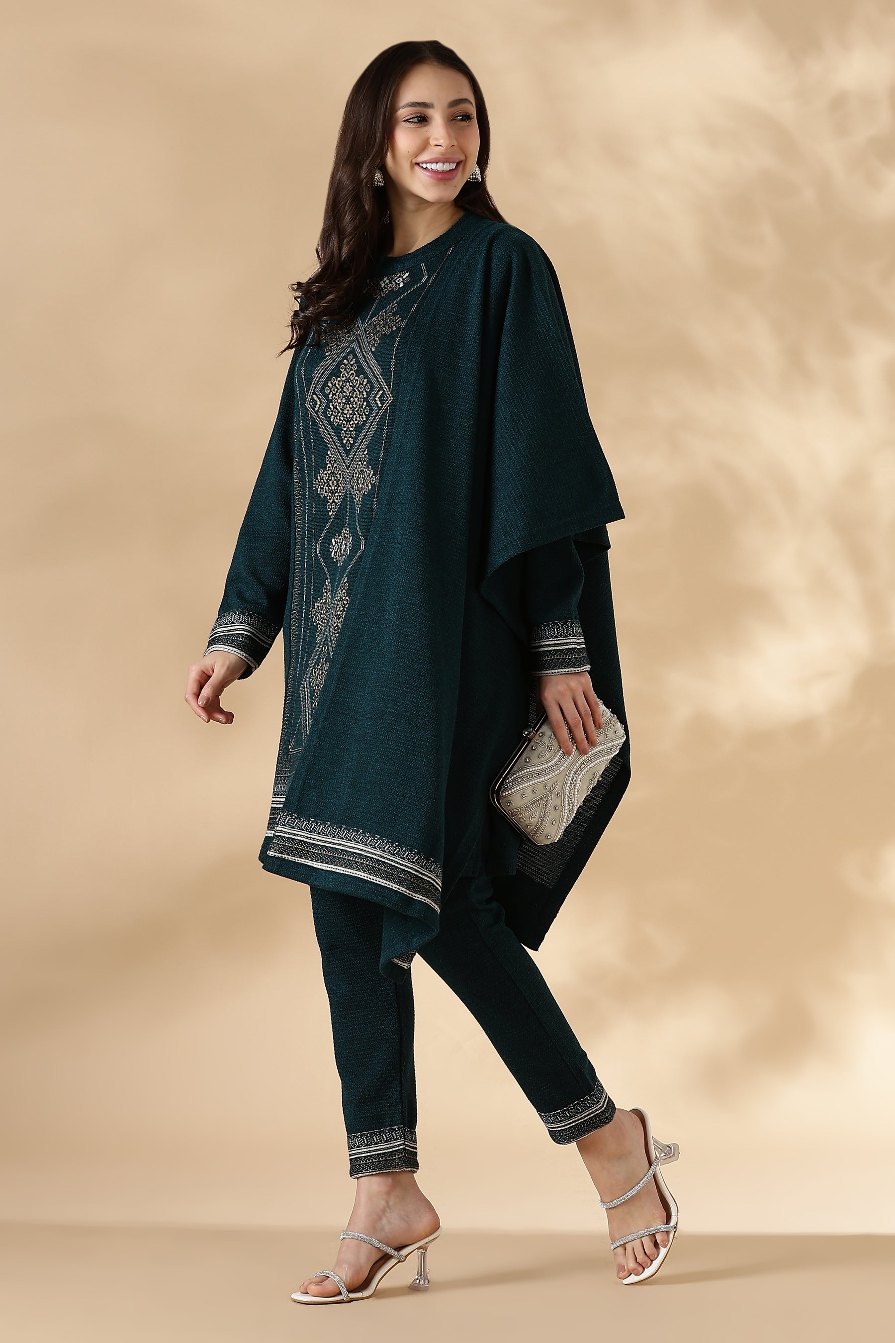 Emerald Kashmiri Pattern Kurta Pant Set with  Shawl