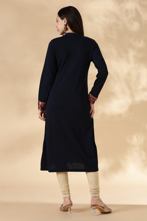 Navy Solid Kurta Pant set with Printed Velvet Dupatta