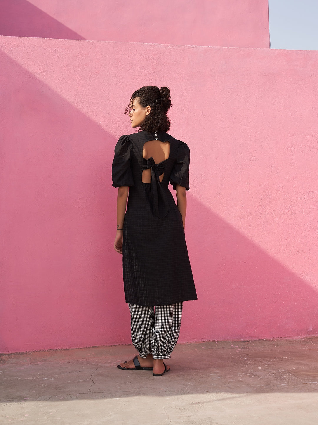 Self Check Kurta with Back Cut-out and tie-up | Relove
