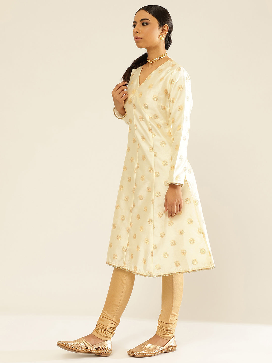 Banarasi Zari Tafetta Circular Kurta Set