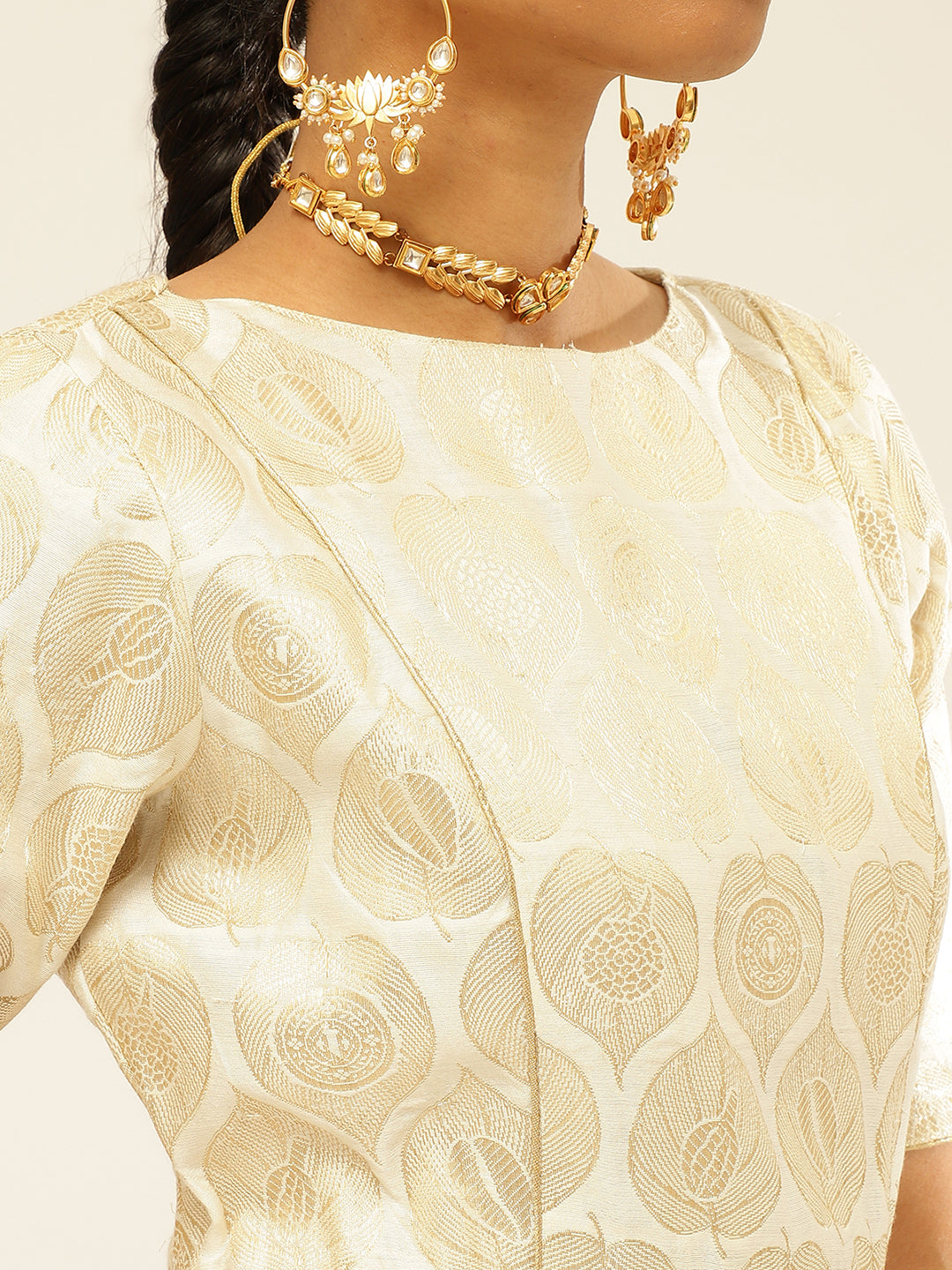 Banarasi zari kurta Set with contrasting details