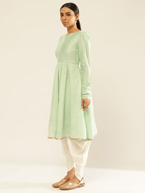 Banarasi Circular kurta with pintucks paired with dhoti pants