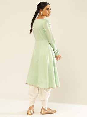 Banarasi Circular kurta with pintucks paired with dhoti pants