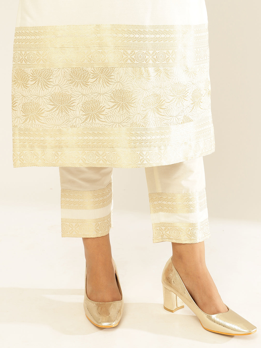 Banarasi zari Yoke kurta Set