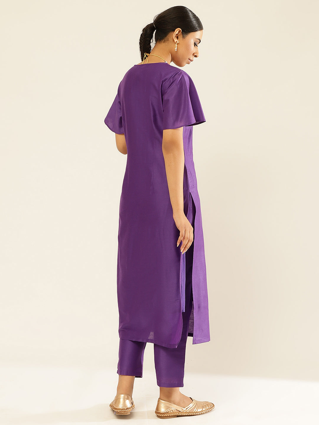Solid color straight kurta with bell sleeves paired with straight pants