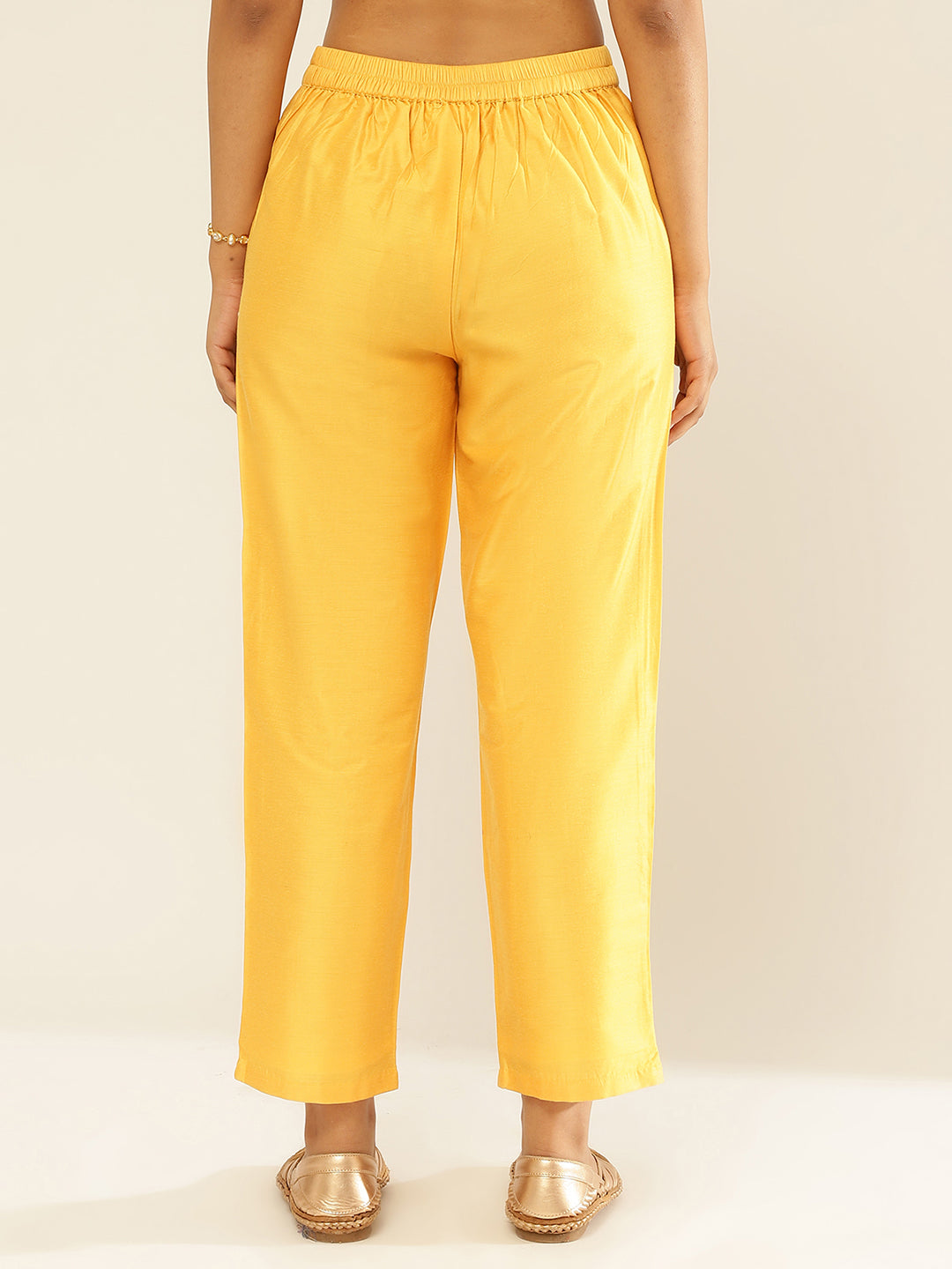 15 Easy Ways to Wear Mustard Pants  Pretty Designs