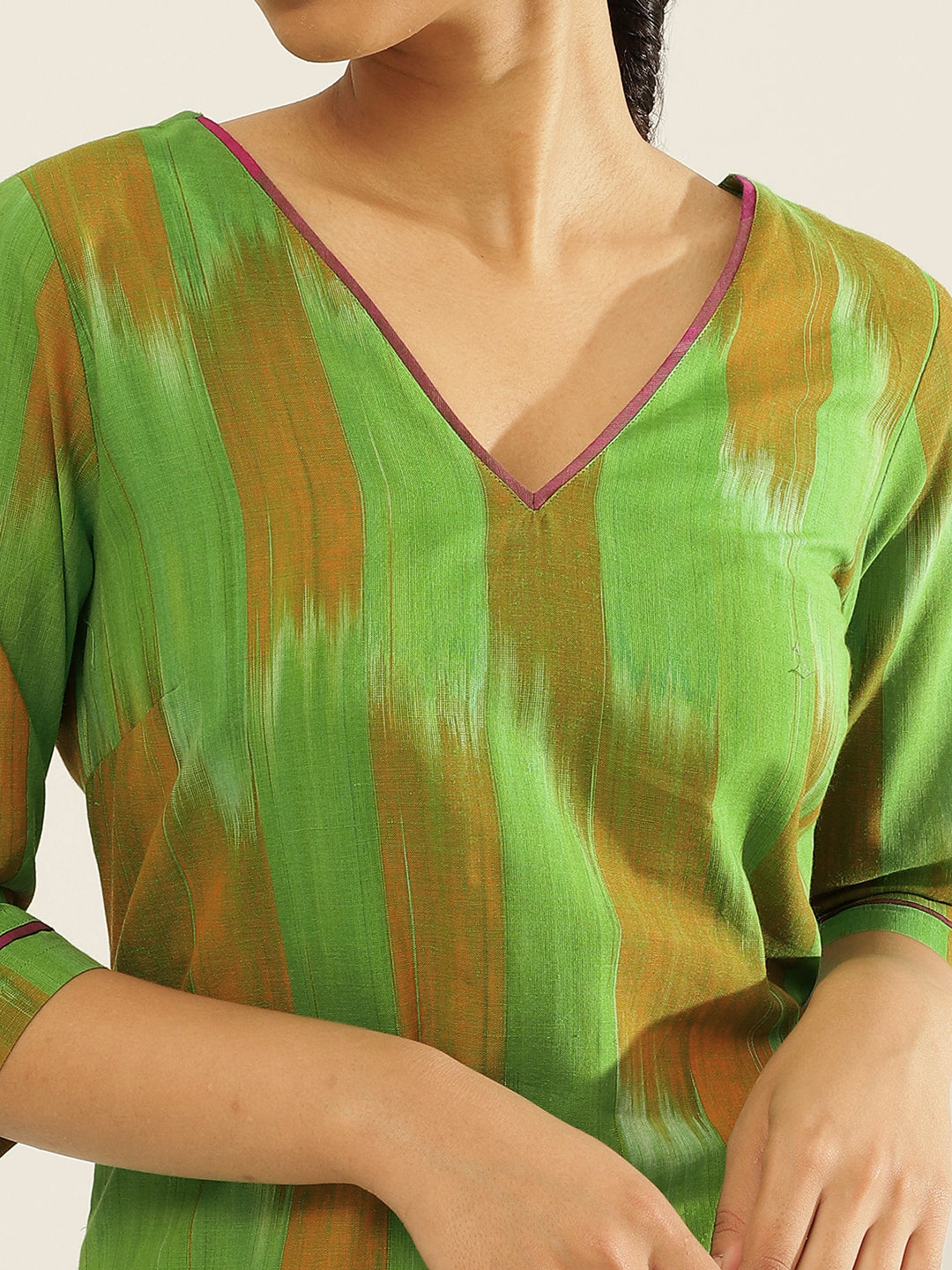 Ikat cotton kurta Set with contrast detailing paired