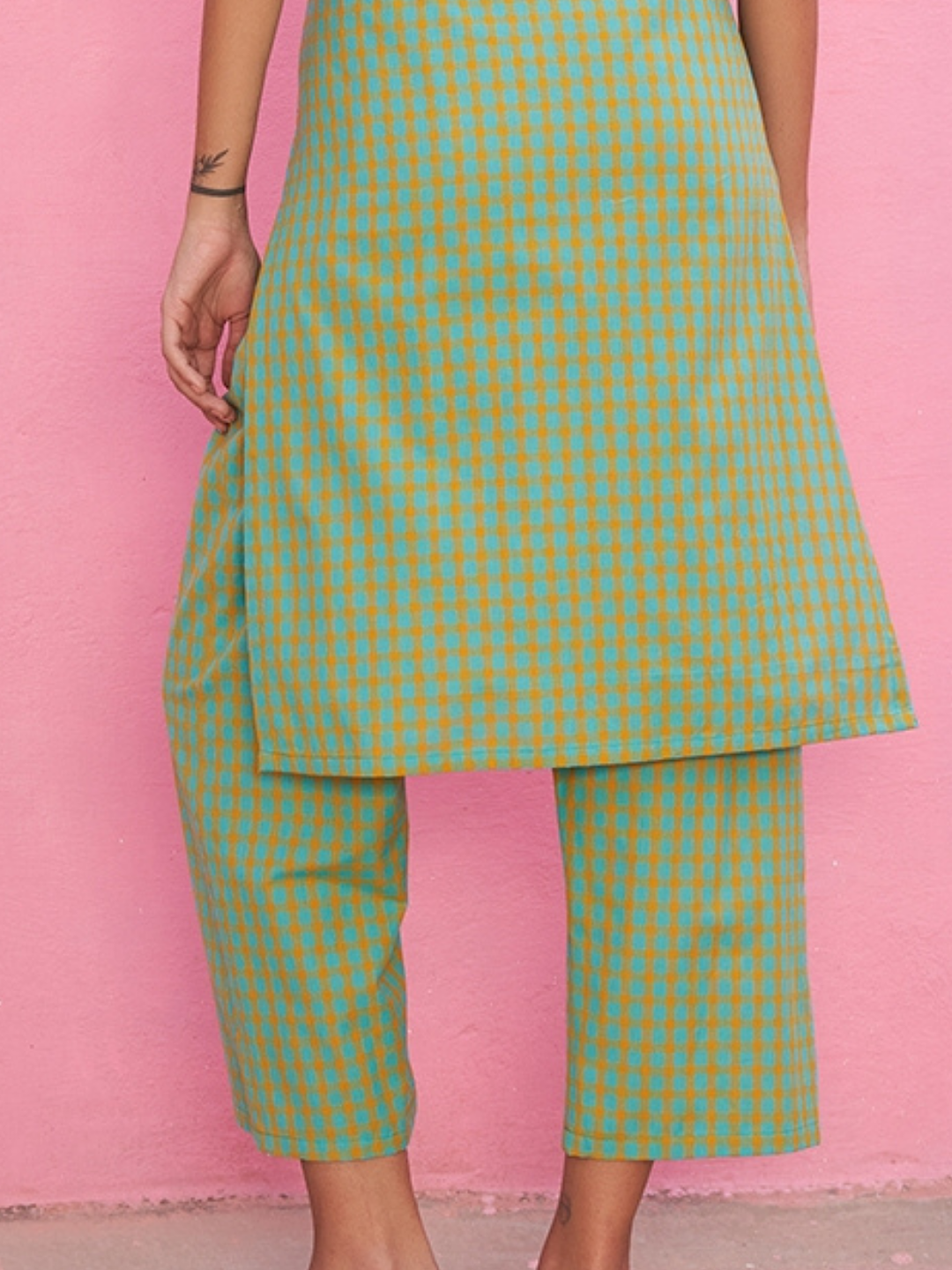 Multi-color checks straight pants