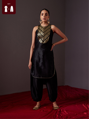 Banarasi zari Yoke high-low kurta Set - Metallic Black