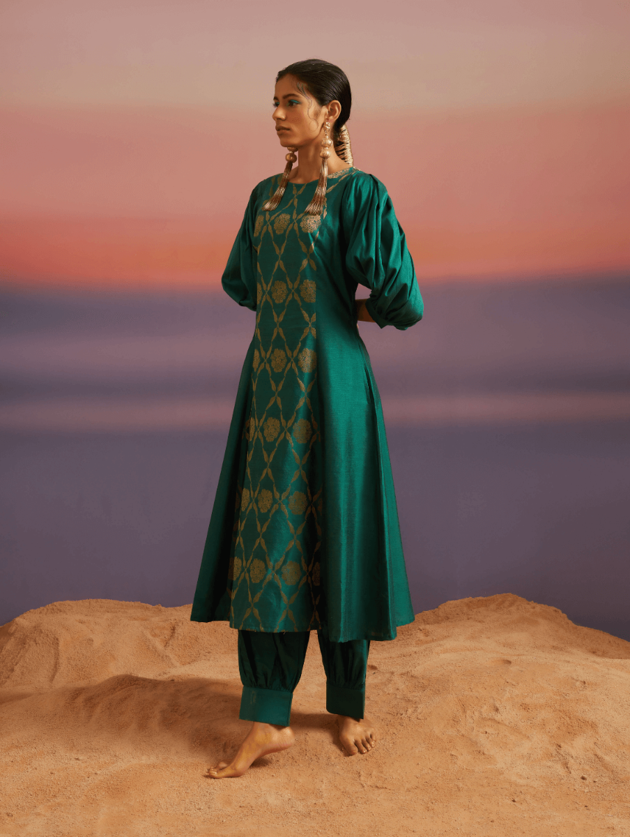 Coral Green Banarasi Boat-Neck Kurta Set With Pants
