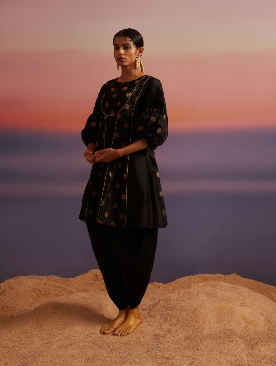 Coral Black Banarasi Kurti Set With Tulip Dhoti