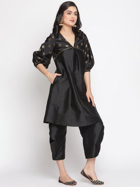 Coral-Black V-Neck Flared Banarasi Kurta