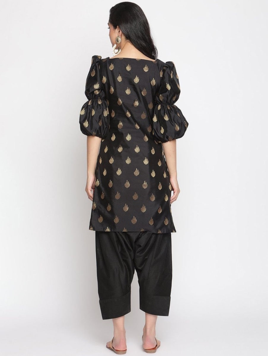 Coral-Black Marie Sleeves Banarasi Kurta