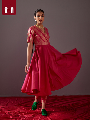 Overlapped zari Banarasi Circular Kurta with pegged pants