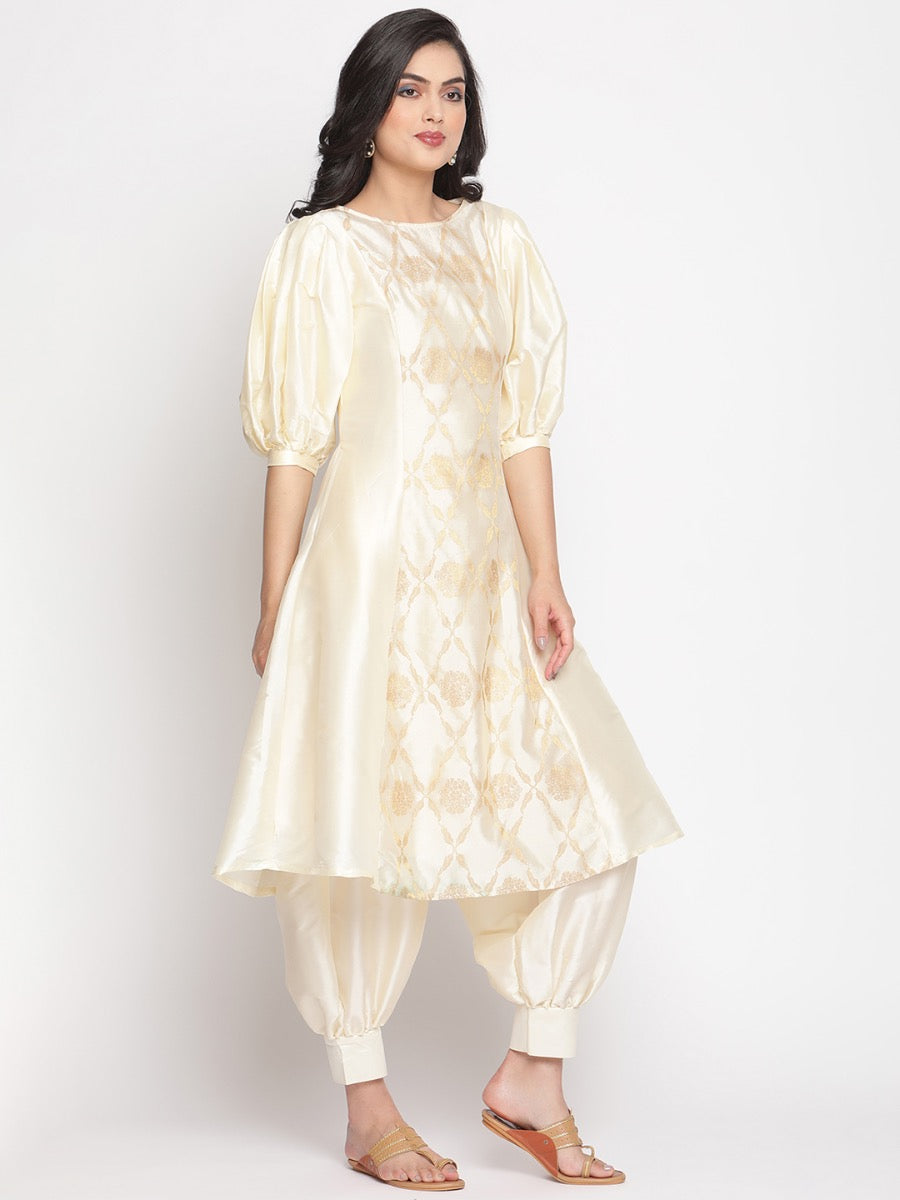 Cloud-Cream Boat Neckline Banarasi Kurta