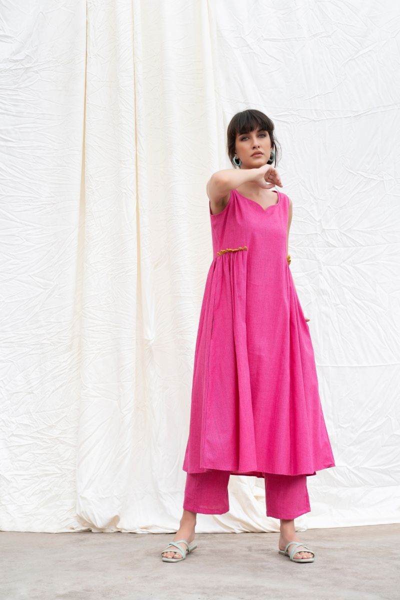 Beetroot-Pink Mangalgiri Cotton Kurta With Pockets