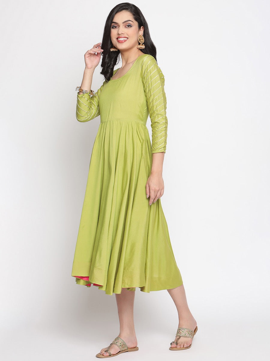 Macaw-Green Scoop Neck Banarasi Dress
