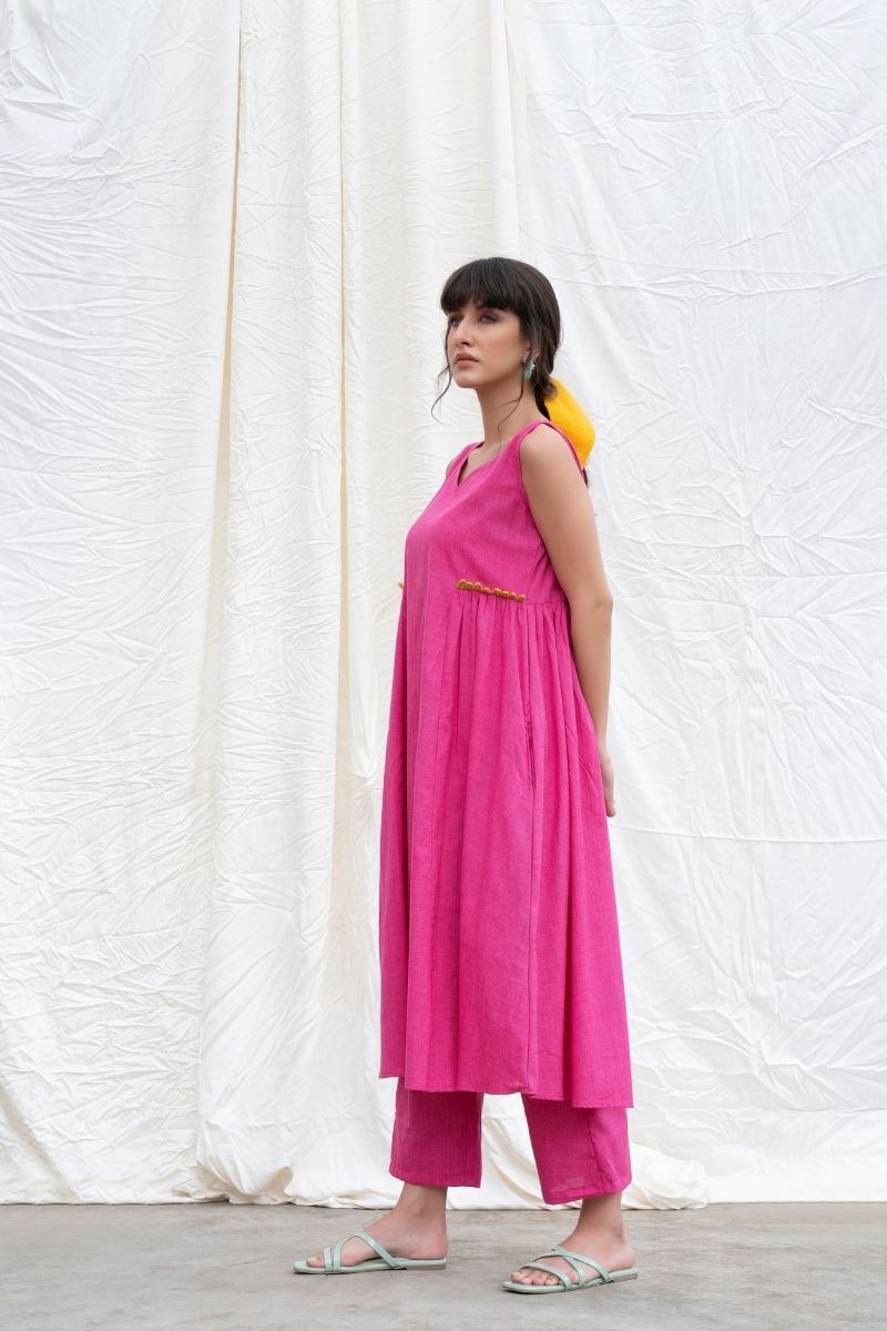 Beetroot-Pink Mangalgiri Cotton Kurta With Pockets