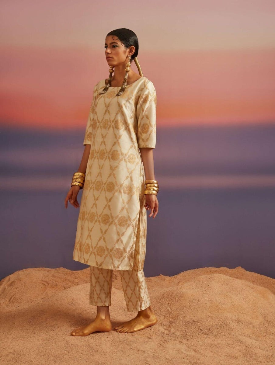 Cloud Cream Banarasi Straight Kurta