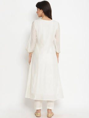 Abhsihti chanderi paneled kurta with zari work yoke