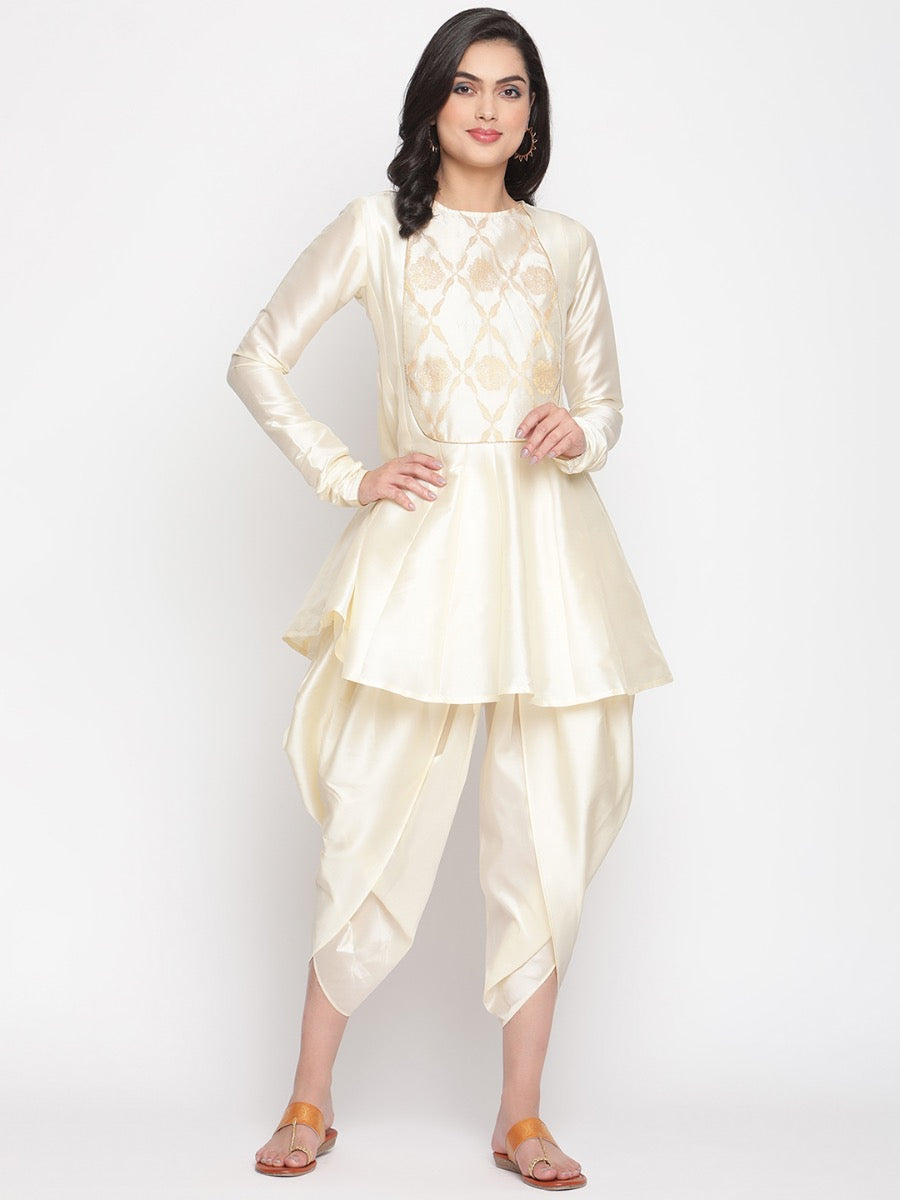 Cloud-Cream Banarasi Kurti with Churidar Sleeves
