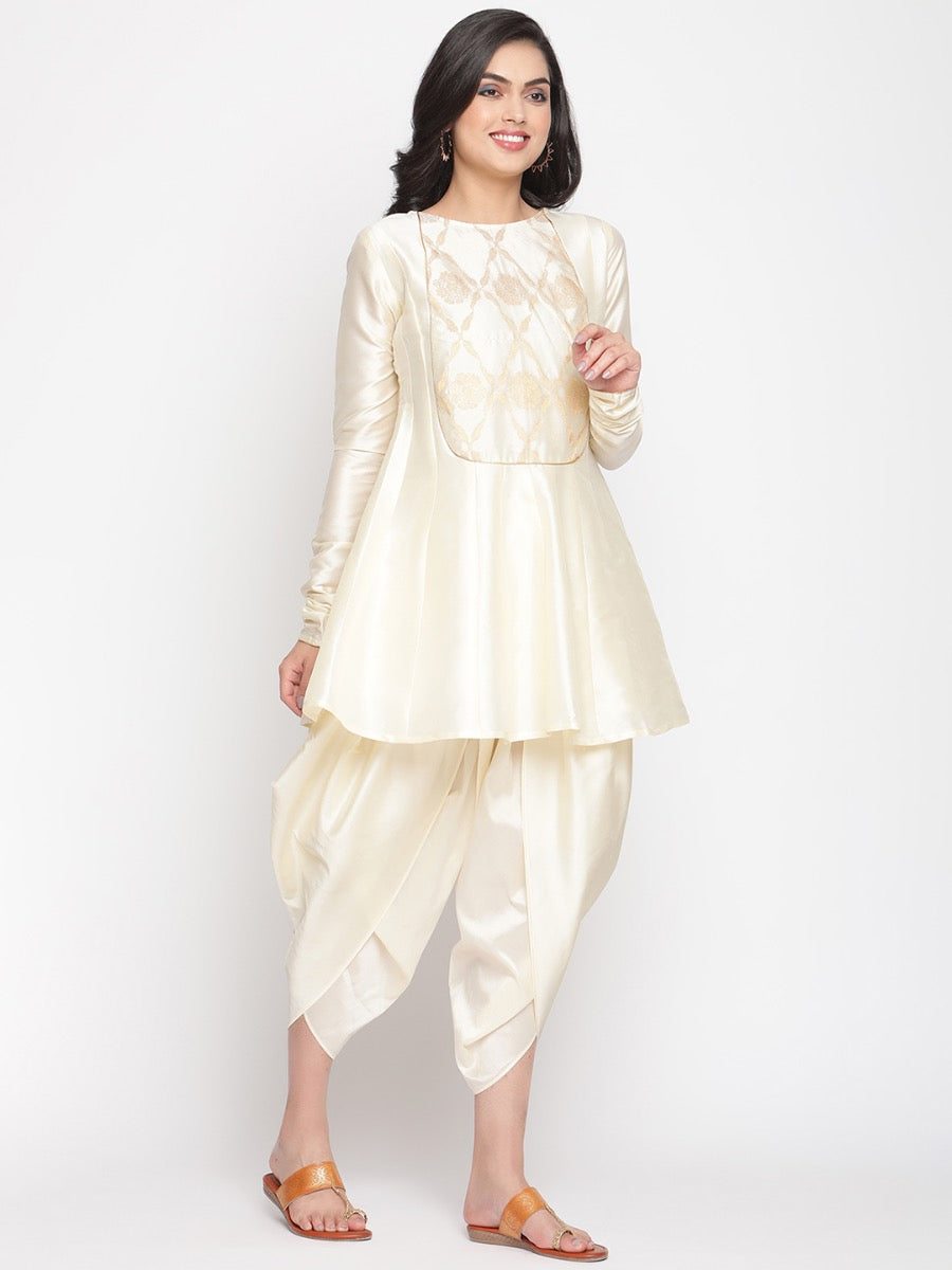 Cloud-Cream Banarasi Kurti with Churidar Sleeves