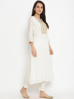 Abhsihti chanderi paneled kurta with zari work yoke
