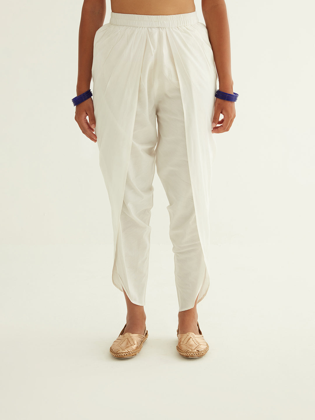 Tulip pants with elasticated waist belt