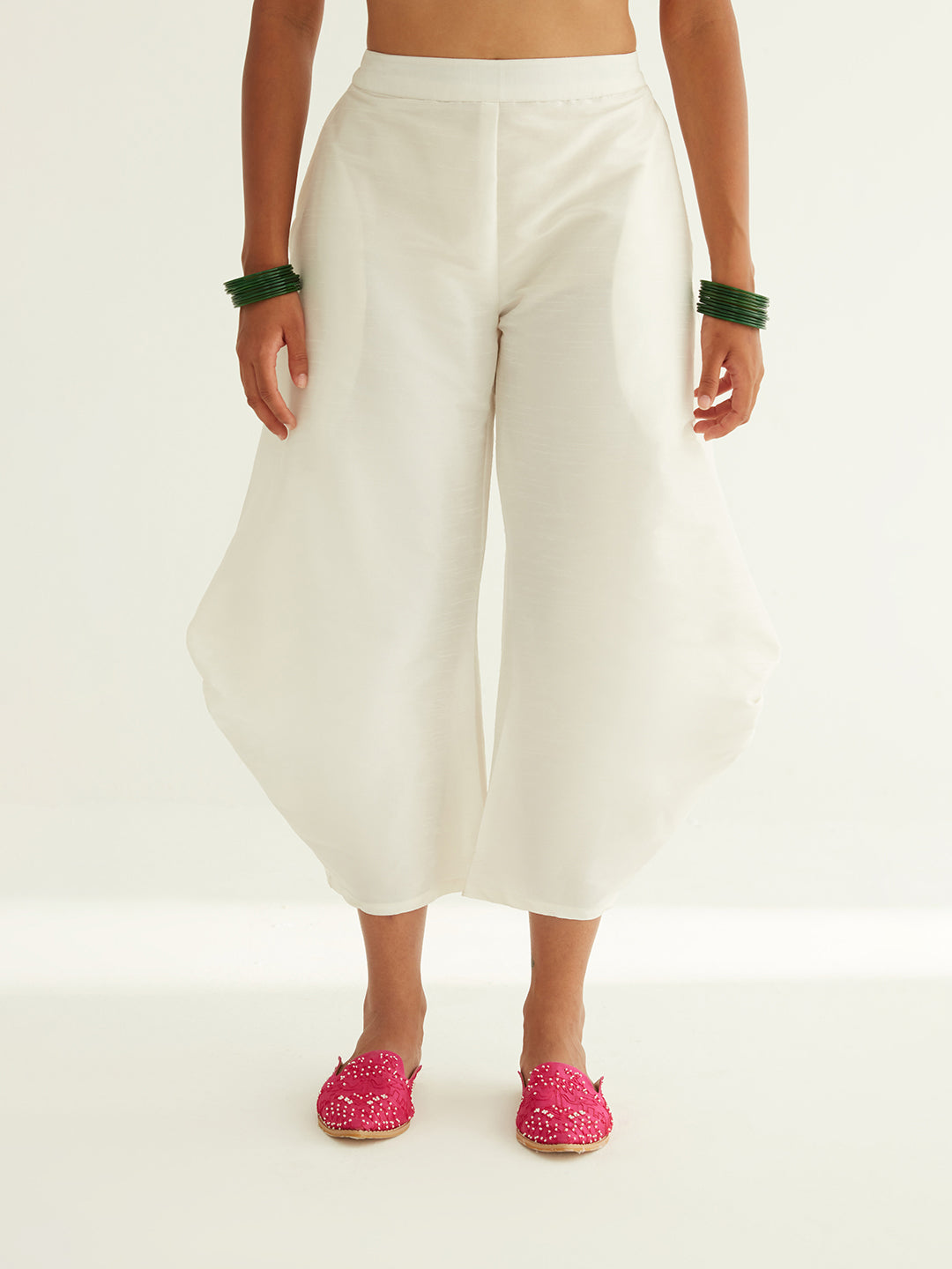 Pleated pants in Dupion Art Silk