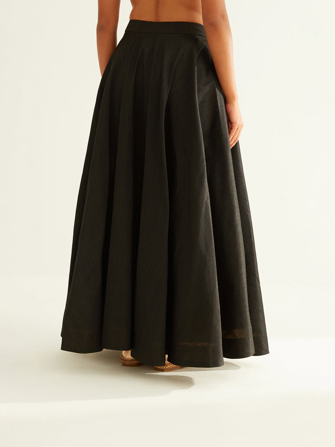Circular skirt with contrast facing