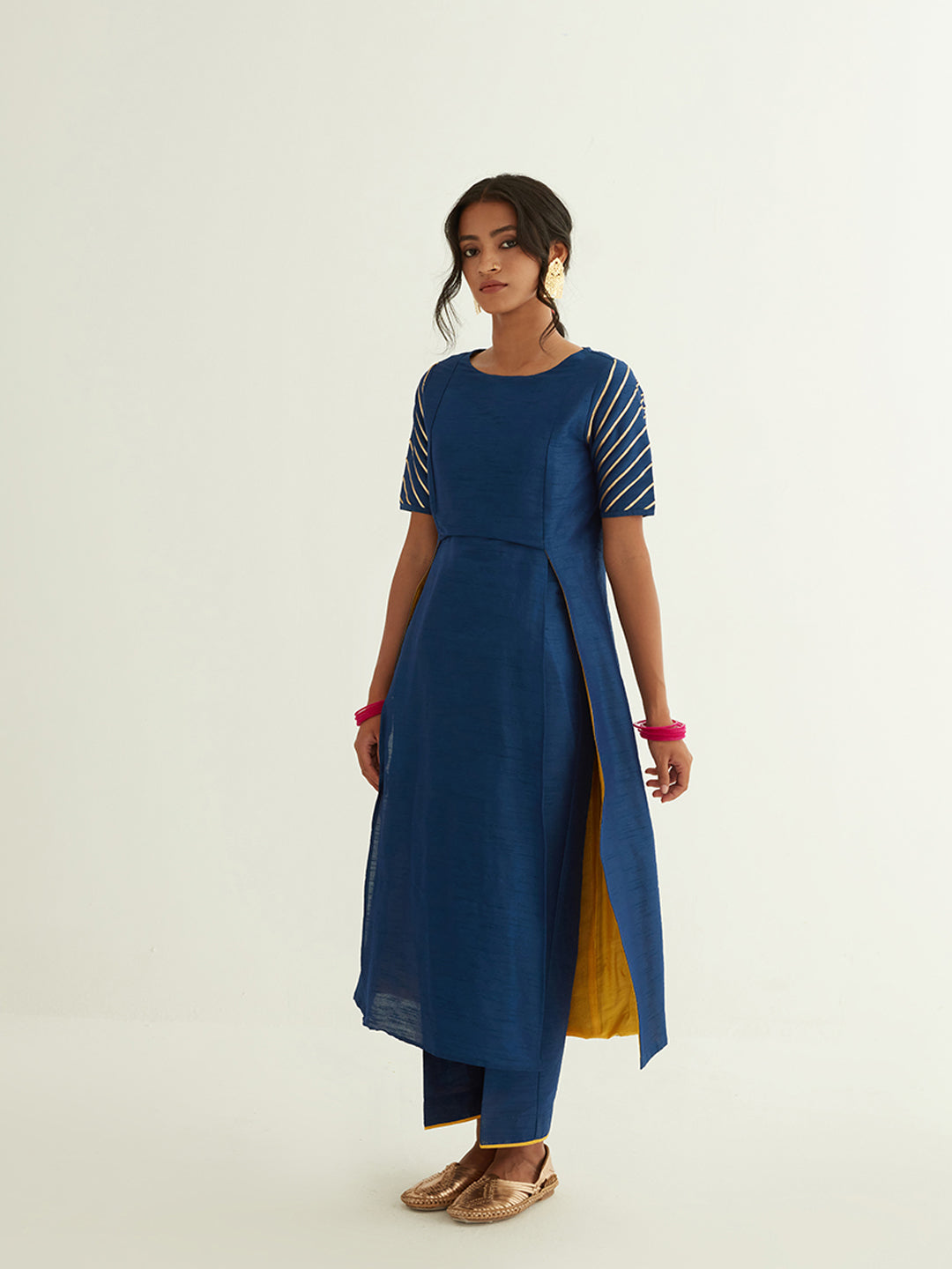 Front Slits banarasi kurta with Gota Patti details on the sleeves