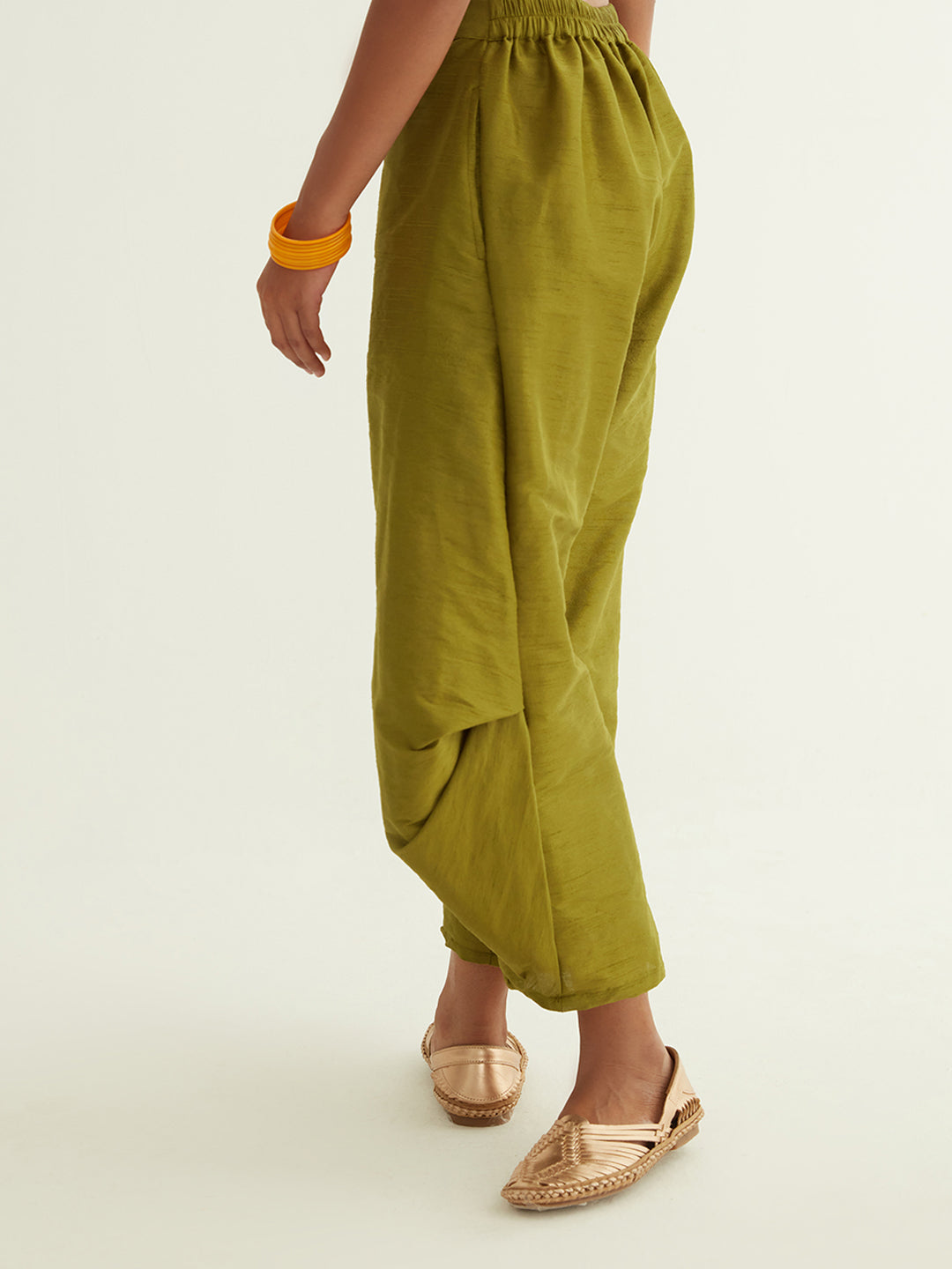 Pleated pants in Dupion Art Silk