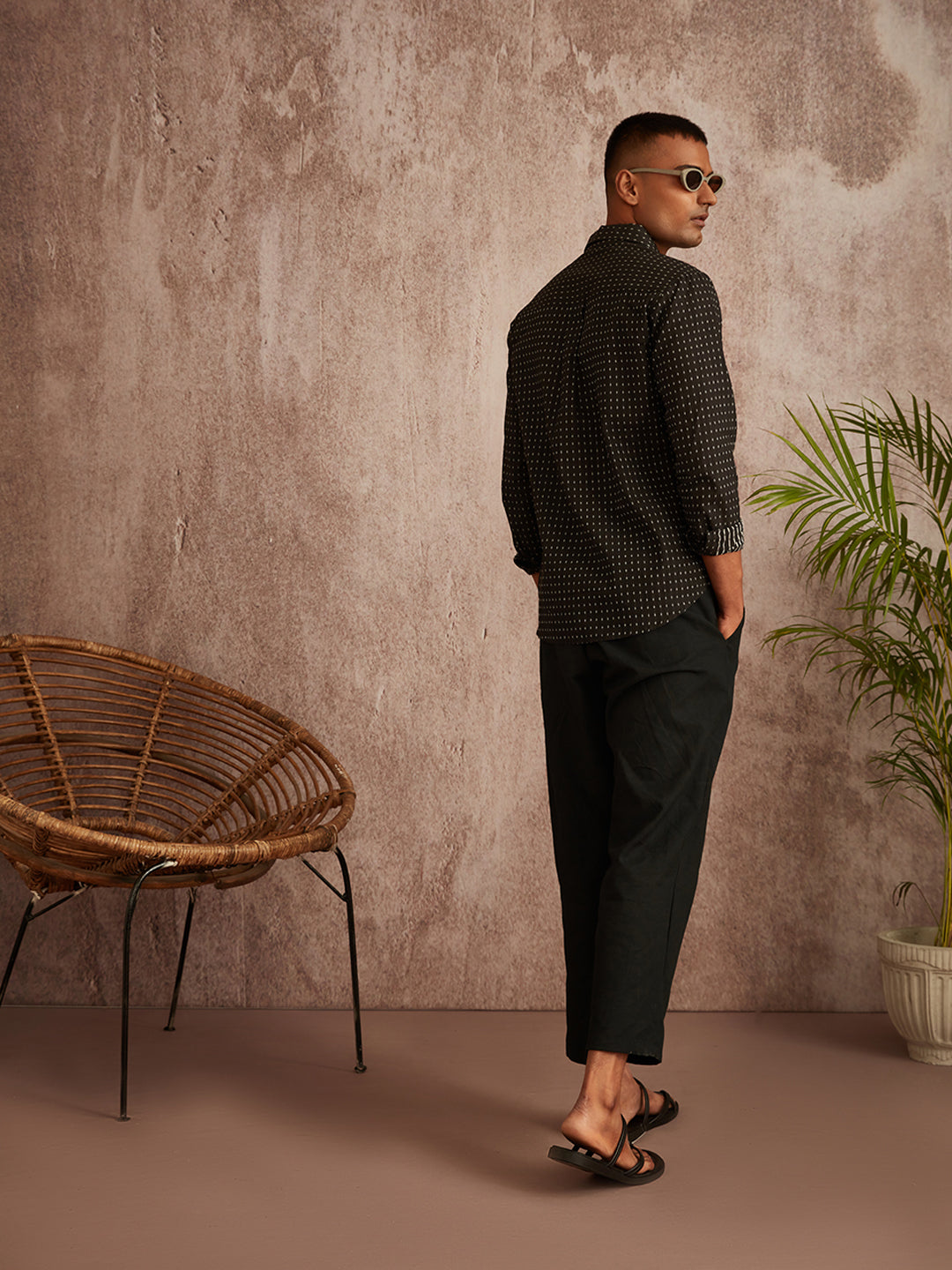 Slim fit classic collar shirt- Charcoal Black