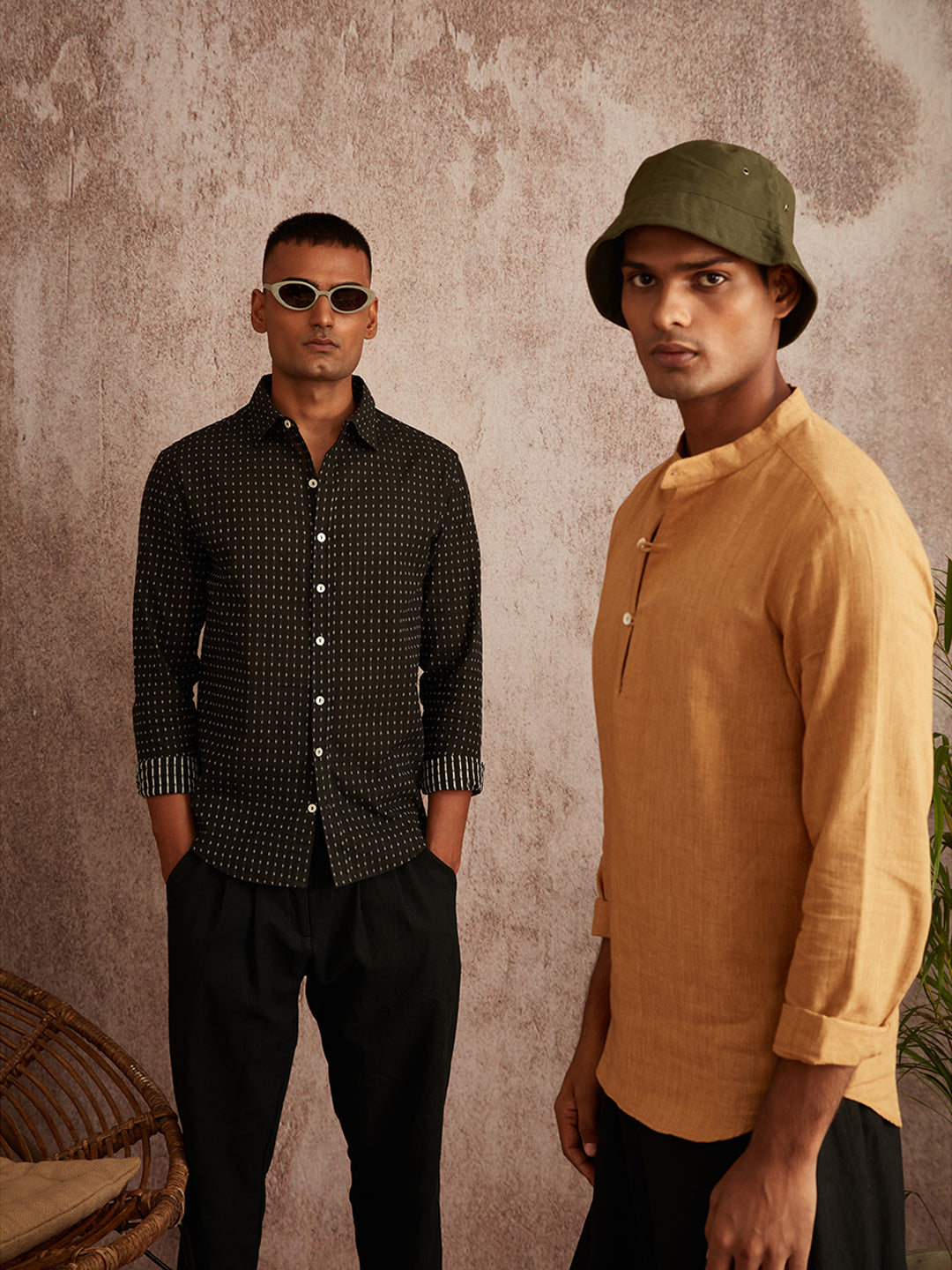 Slim fit classic collar shirt- Charcoal Black