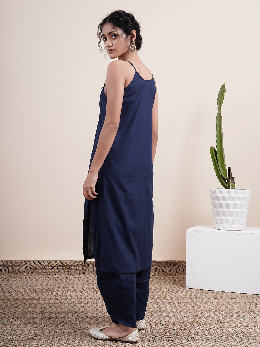 Navy Blue Strappy kurta with contrast stitches on placket