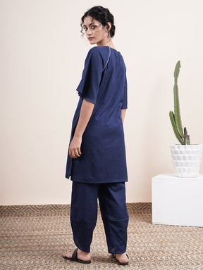 Navy Blue Raglan sleeved kurta with contrast piping
