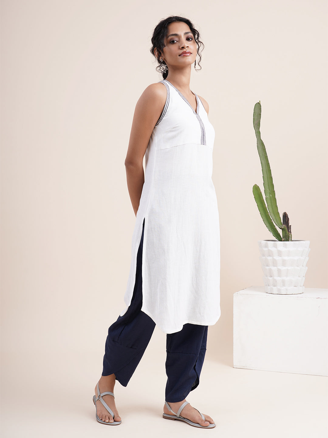 WhiteHalter neck Kurta with crossed back detail