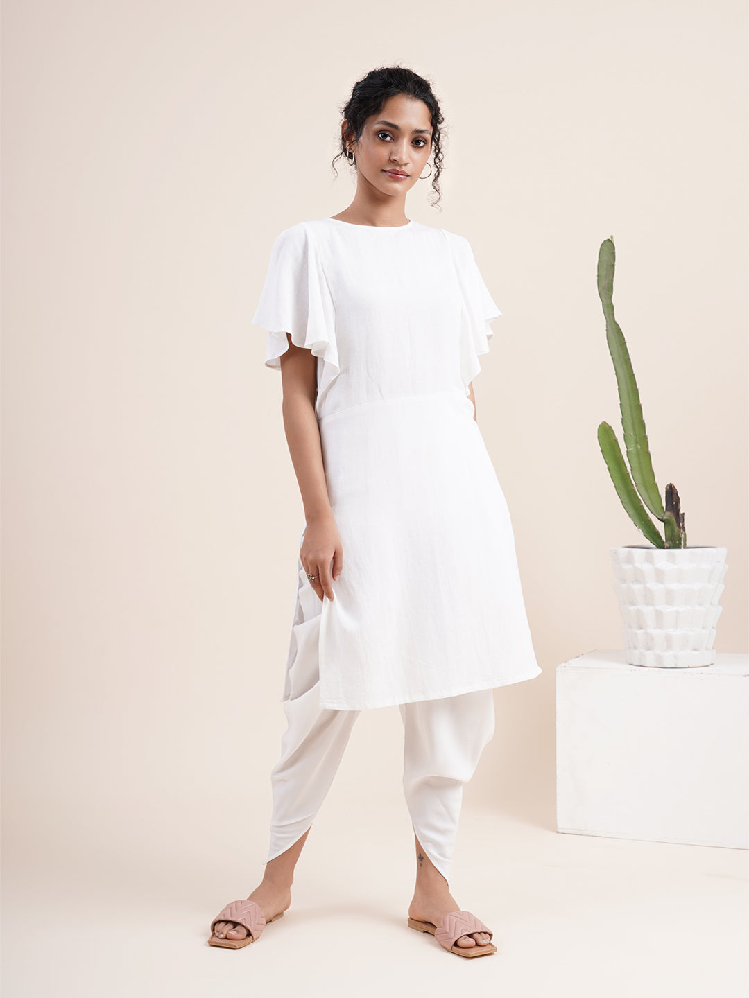 Marshmallow White Butterfly sleeved kurta in rayon flax