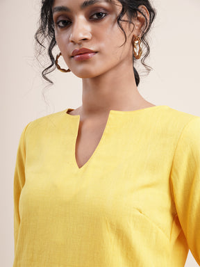 Yellow High low kurta with V- notched neck